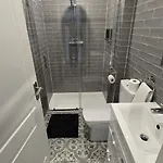 Luxury - Sleeps 7 *