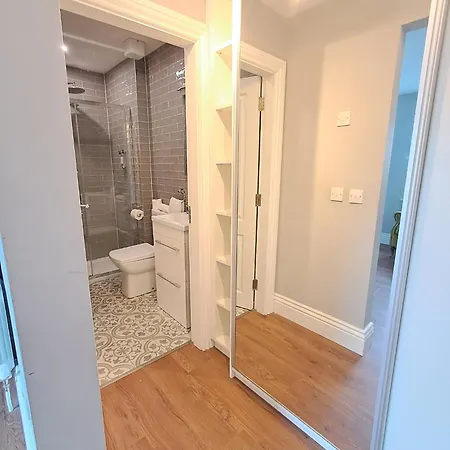 شقة Luxury - Sleeps 7 غالواي