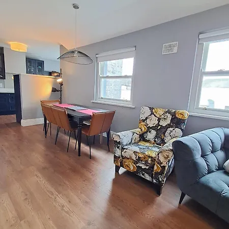 Appartement Luxury - Sleeps 7 *