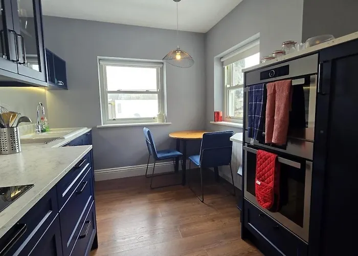 Daire Luxury - Sleeps 7 Galway