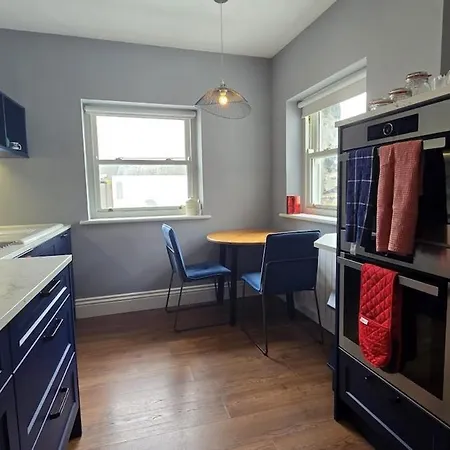 דירה Luxury - Sleeps 7 גלוואיי