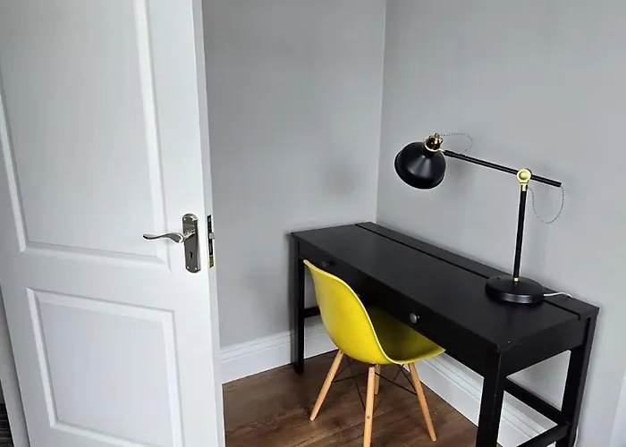 דירה Luxury - Sleeps 7 *